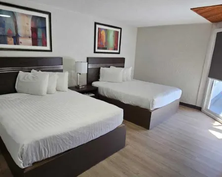 リバーサイド モーテル ペンティクトンのホテル