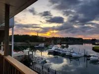The Hotel at Cape Ann Marina - Sea View