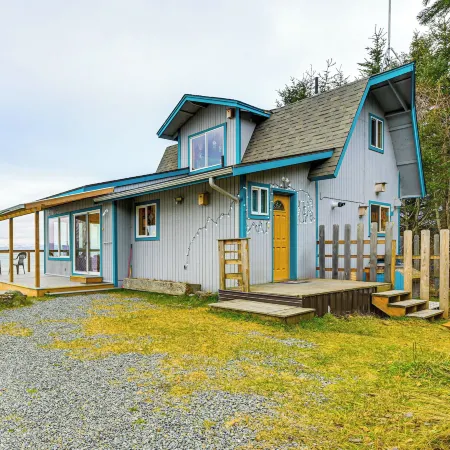 Deck & Panoramic Views: Bayfront House in Homer!