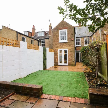 Newden Cottage Отели в г. Уайтстейбл