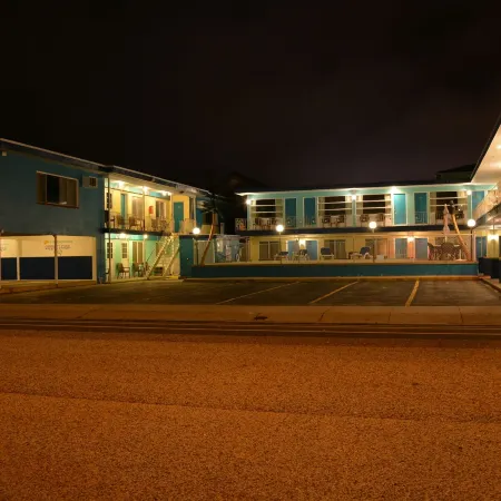 Royal Court Motel