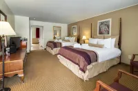 Twin Peaks Lodge & Hot Springs