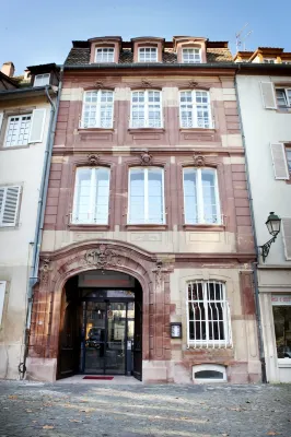 Logis Hôtel Ettenheim Hotels in Bourse-Esplanade