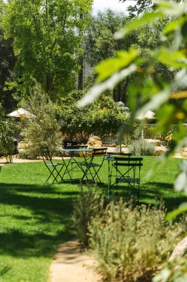 Hummingbird Inn Hotels in Ojai