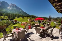 Bayern Resort Hotel (Adults Only) - Parking