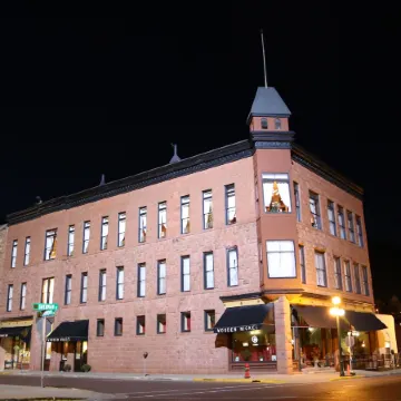 Martin & Mason Hotel