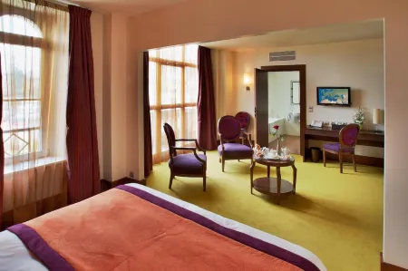 樂克洛斯雷比洛特酒店