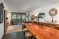 Christiania Condominiums- CoralTree Residence Collection - 레지던스