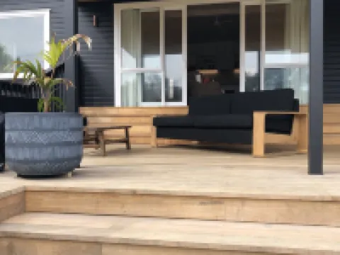 Raglan Escape: Unique holiday home right in the heart of Raglan Hotels in Raglan