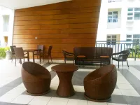 A Cozy 2 Bedroom  Condo Max of 6 with Wifi | Netflix | Pool