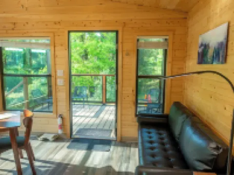 Sierra Meadows Hotels in Madera County