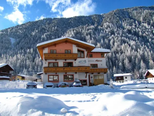 Haus Alpina & Landhaus Schöpf - parkir