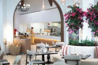 King Jason Paphos - Designed for Adults by Louis Hotels