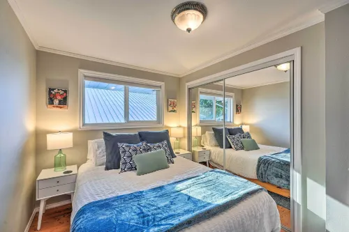 Mckees Beach House w/ Ocean Views, Hot Tub! - Pet friendly
