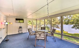 Lake House in Horseshoe Bend Near Ozark Forest!