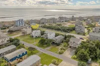 Frisco Beach House! 4 Lots Back, Ocean Views, 10% Discount 7 Nights & Monthly