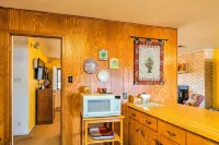 Tow Retreat on Lake Buchanan w/ Dock & Kayaks! - 3-Star