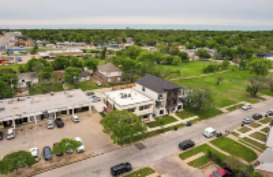 Steps to Tcu Campus: Modern Fort Worth Apt