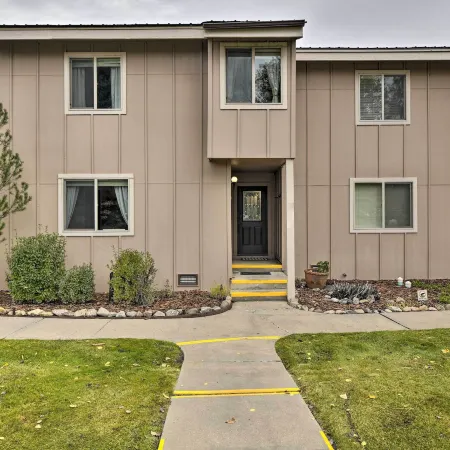 Pagosa Springs Townhome w/ Mountain Views!