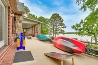 Dock & Game Room: Alvarado Lake Getaway! - 3 étoiles