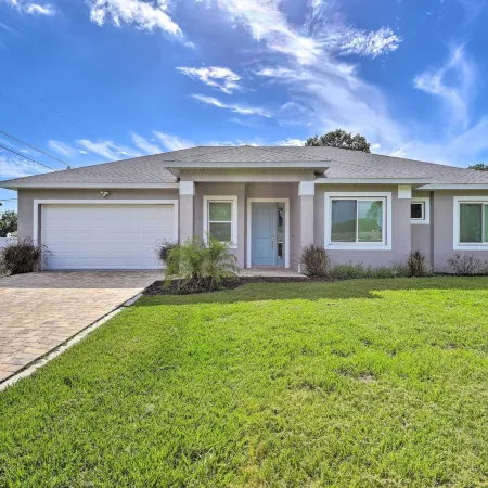 Beautiful Getaway ~ 4 Miles to Venice Beach!