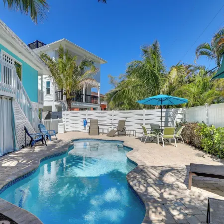 Siesta Key Dream Inn Rental - Close to Village!