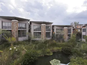 Seven Villa Hotel & Spa