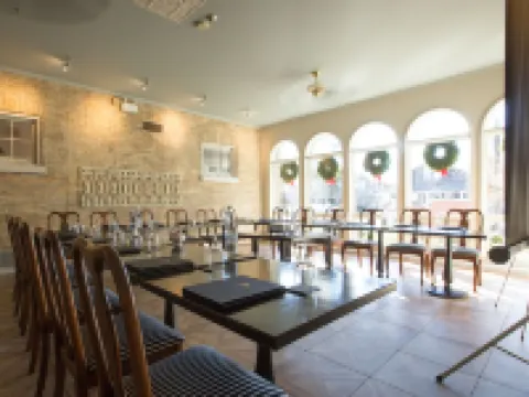 The Little Inn of Bayfield Hotels in Huron County