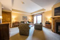 The Lodge at Mountaineer Square Hotels in Mount Crested Butte