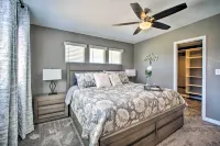 Modern El Paso Home w/ Backyard & Fire Pit! - balcone