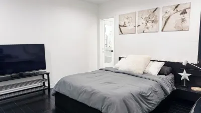 Modern 5bdr House with hot tub 7 min from Universal studios Hotel dekat NoHo Arts District