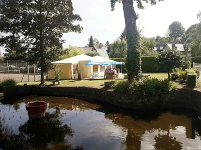 Camping du Manoir de Penn ar Ster Hôtels à : Concarneau