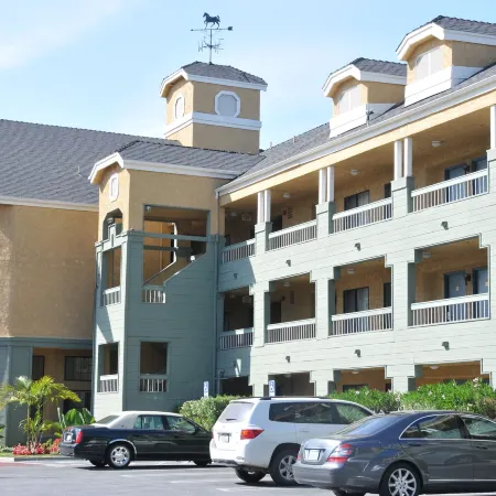 Oak Tree Inn