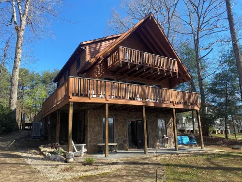 SML Lake Cabin Serenity Point: Relax, Paddle, Campfires, Sunrise Views, Unplug