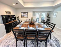 Paradise Near Beach w/Private Pool sleeps 12 - 4-Star