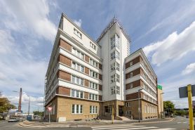 埃森旅行生活套房酒店