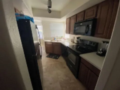 Family size apartment, gym and pool on the premises