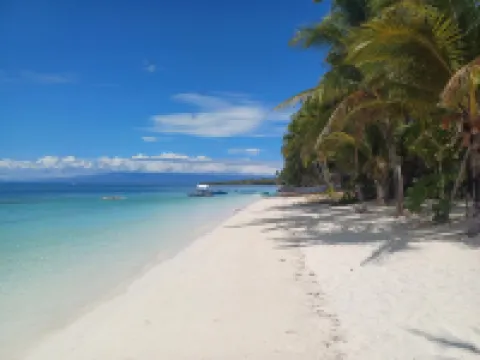 تريشر آيلاند بيتش بانجالوز