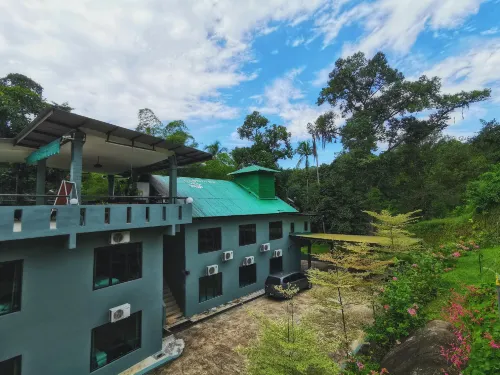 Green Peace Sungai Lembing - Pysäköinti