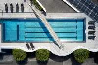 Four Points by Sheraton Panoramahaus Dornbirn - piscina