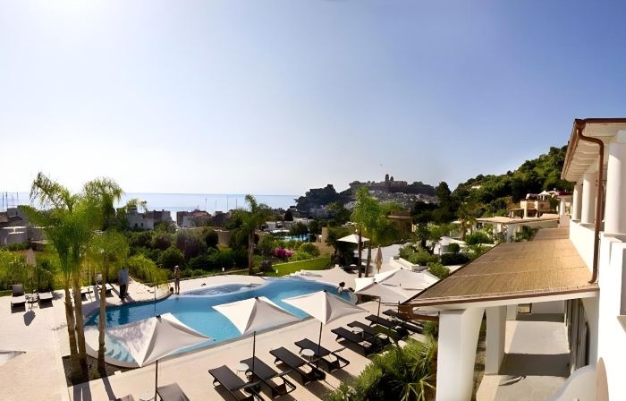 Hotel Mea - Aeolian Charme