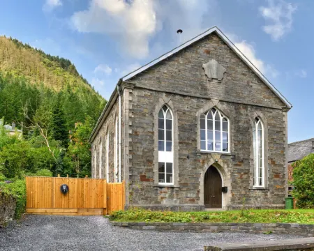 The Old Wesleyan Chapel Hotels in Machynlleth