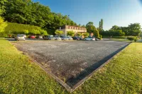Sure Hotel by Best Western Sarlat-la-Caneda - parking