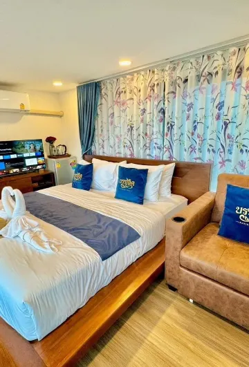 ห้องดีลักซ์ เตียงใหญ่ 1 เตียง วิวทะเล