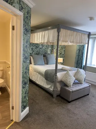 The George Hotel Pangbourne Отели в г. Пангборн