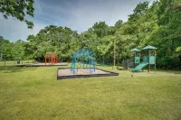 Maryland Vacation Rental w/ Private Pool & Dock - Homestays
