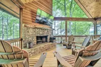 7 Mi to Ski Sapphire Valley: Resort-Style Retreat - que admiten mascotas