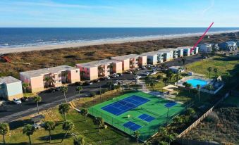 Beachfront Patio w Dune View 2 Pools Pickleball Cravin Waves by AvantStay