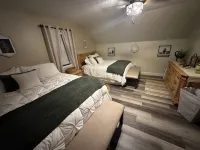 Beautiful Loft in the Woods