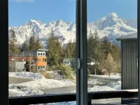 Lupine Lodge with Mountain Views Hotel di Seward